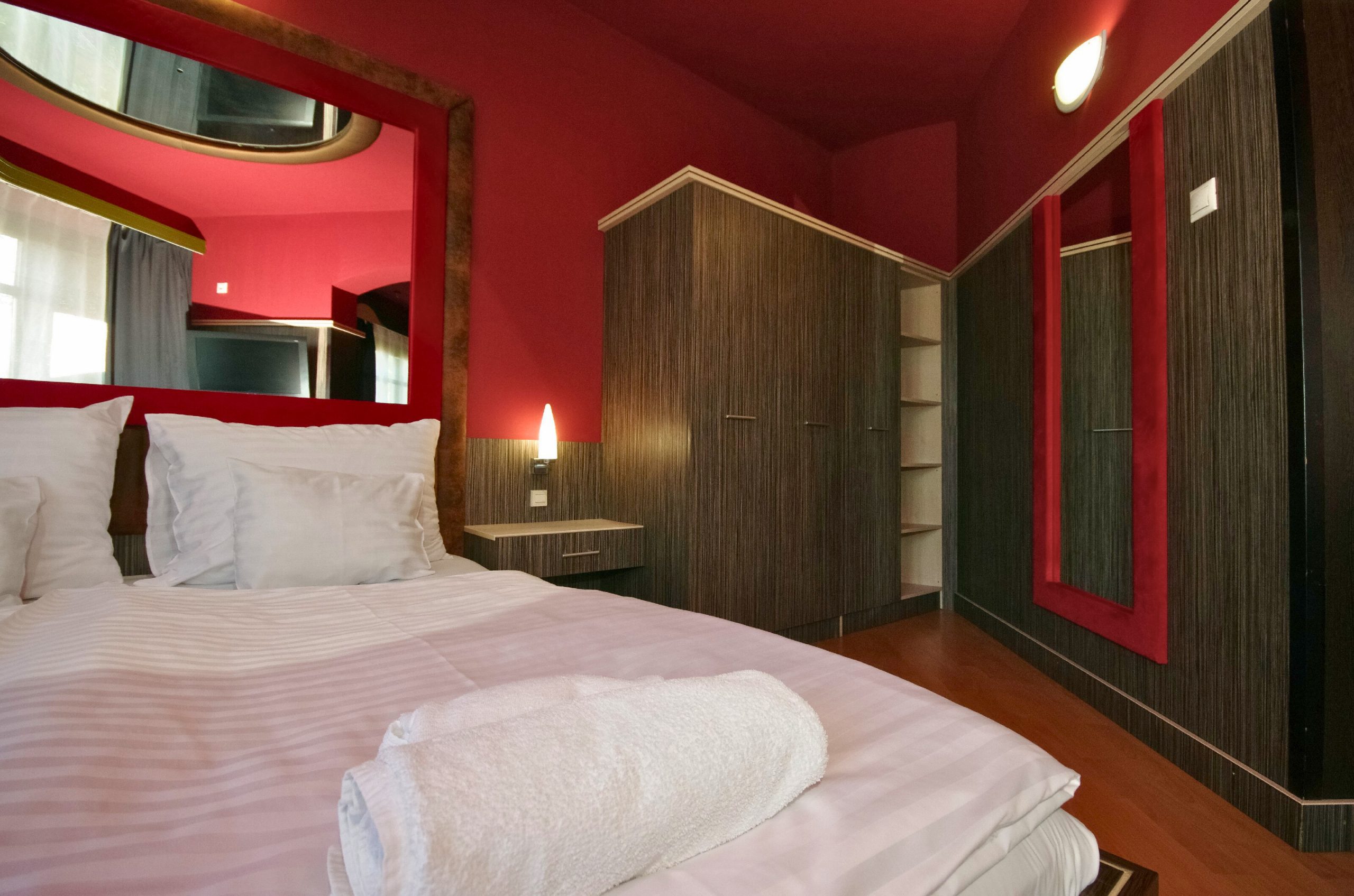 63129241-1cbd-4803-8275-3a4ba12427ee